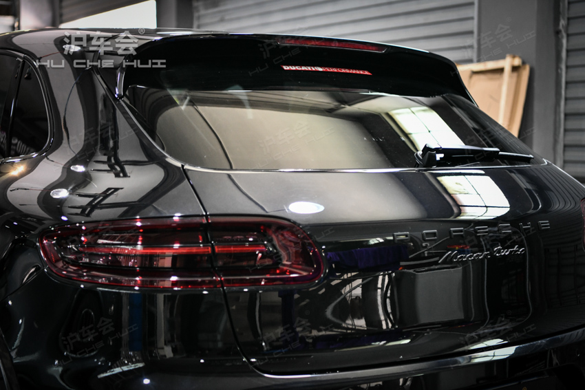 沪车会-保时捷 macan 熏黑尾灯