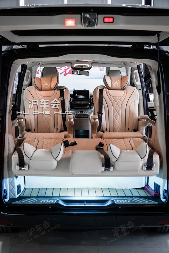 滬車會-奔馳benz v260升級-中排航空座椅 後排沙發床 巴西柚木地板